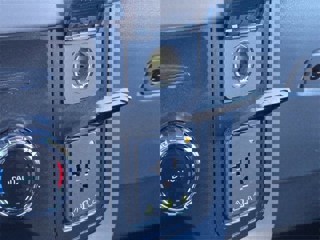 Certified 2025 Ford F150 XLT w/ Equipment Group 301A Standard image 17