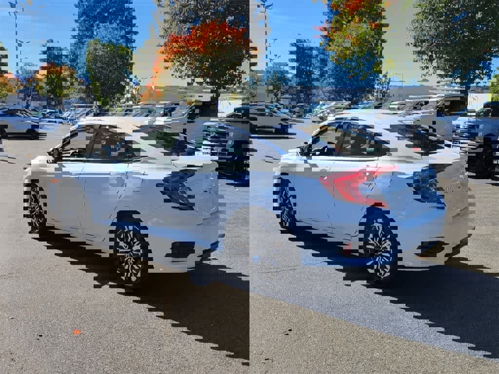 Used 2017 Honda Civic EX-T image 3