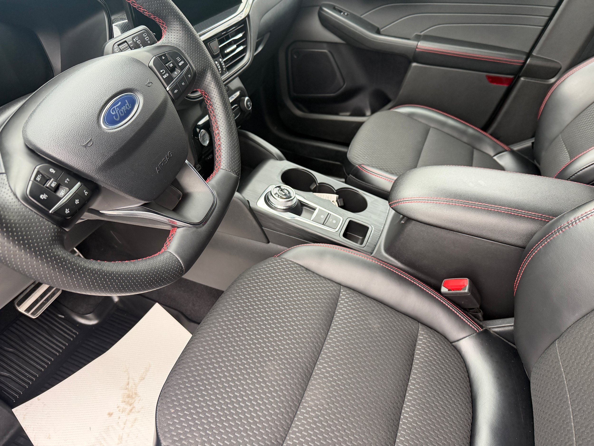 Certified 2024 Ford Escape ST-Line w/ Tech Pack #1 AWD/4WD image 16