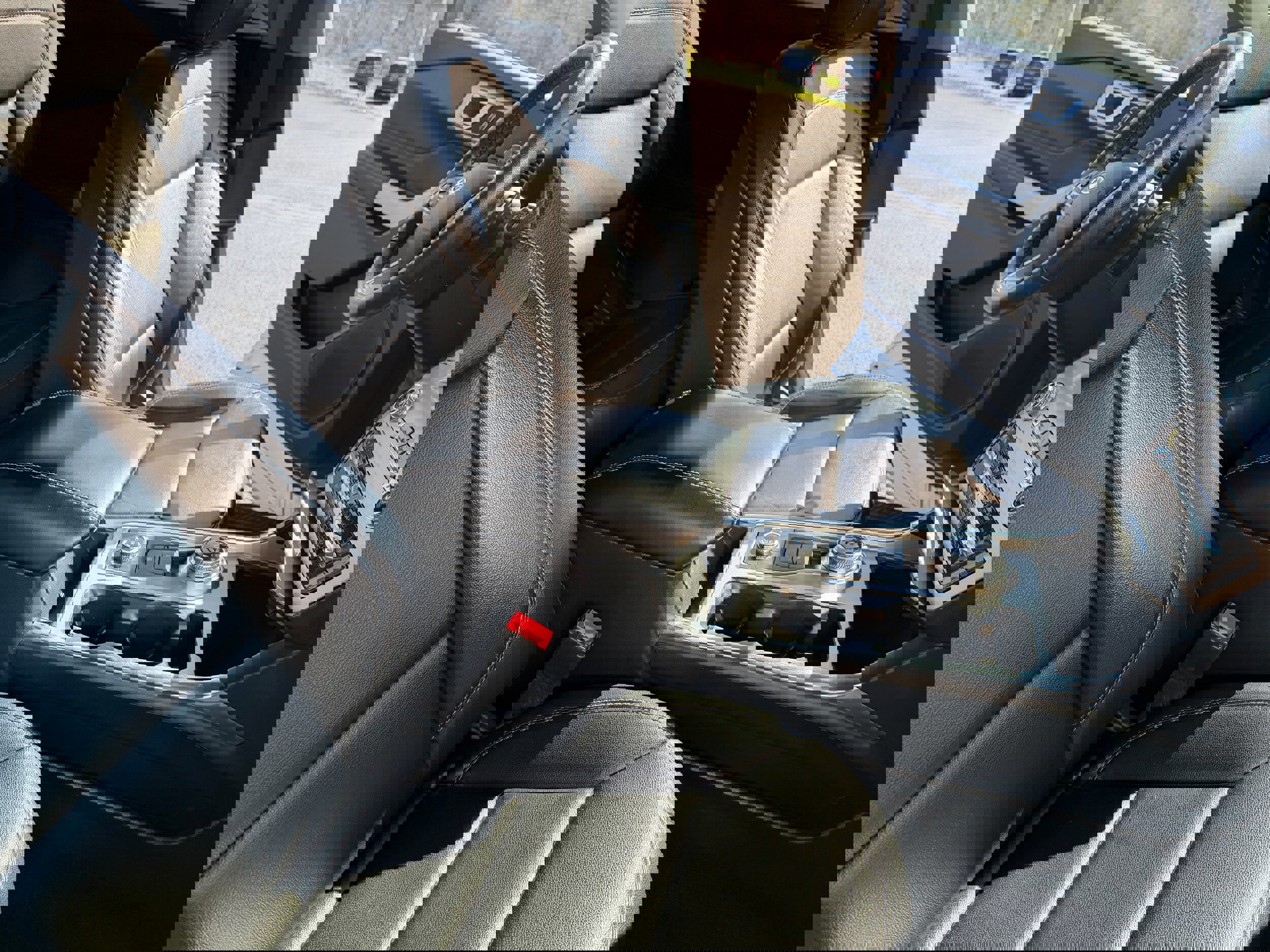 Certified 2020 Ford Explorer XLT w/ Equipment Group 202A image 23