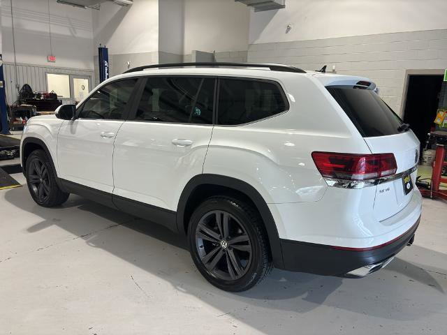 Used 2023 Volkswagen Atlas SE image 3