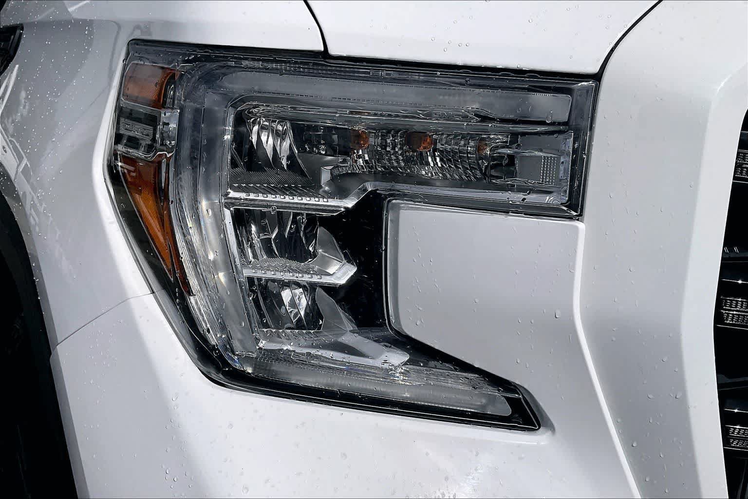 Used 2020 GMC Sierra 1500 Elevation w/ Elevation Convenience Package AWD/4WD image 31