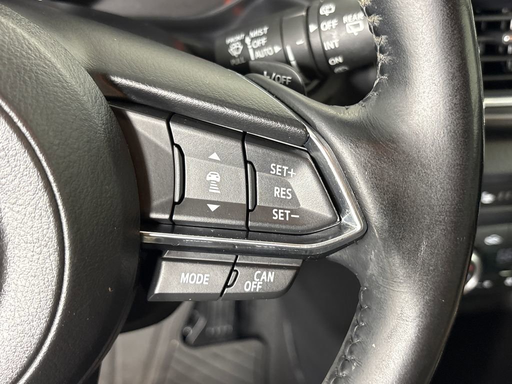 Used 2018 MAZDA MAZDA3 Grand Touring w/ Premium Equipment Package FWD image 18