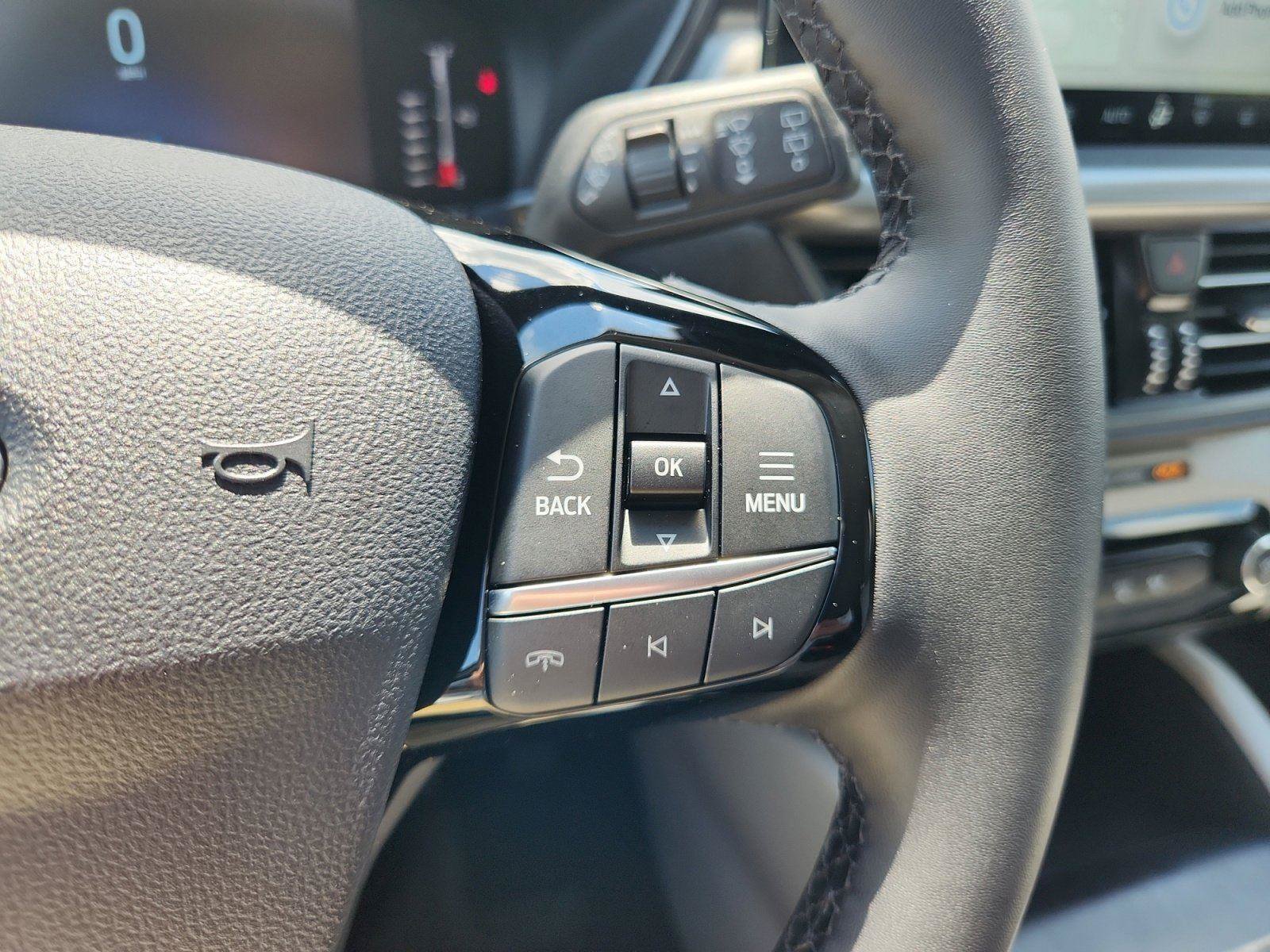Certified 2024 Ford Escape SE FWD image 29