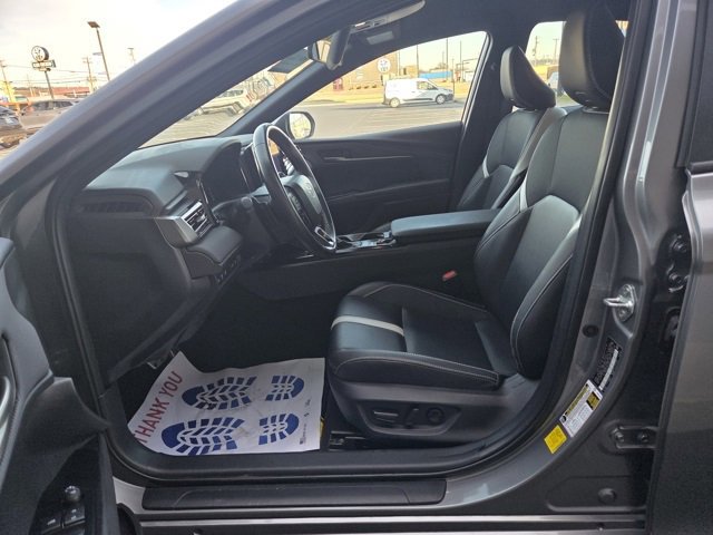 Used 2025 Toyota Camry SE image 11