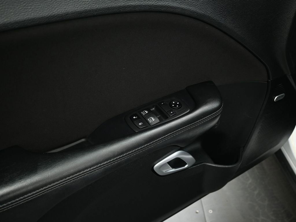 Used 2020 Dodge Challenger R/T Scat Pack RWD image 9