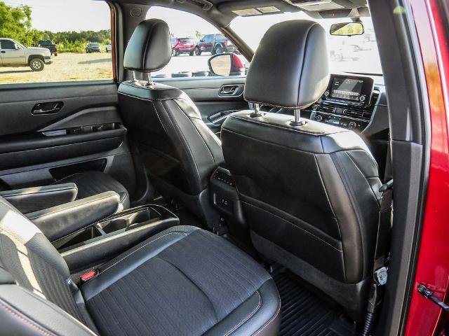 Used 2024 Nissan Pathfinder Rock Creek AWD/4WD image 24