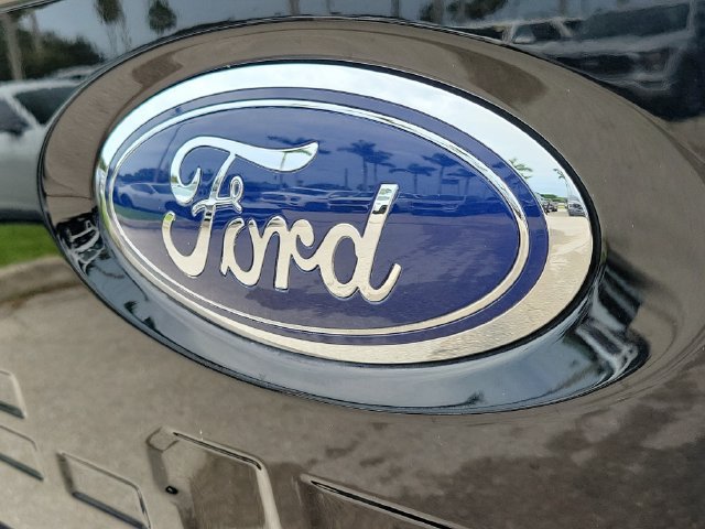 Certified 2023 Ford F150 Lariat w/ Trailer Tow Package RWD image 8