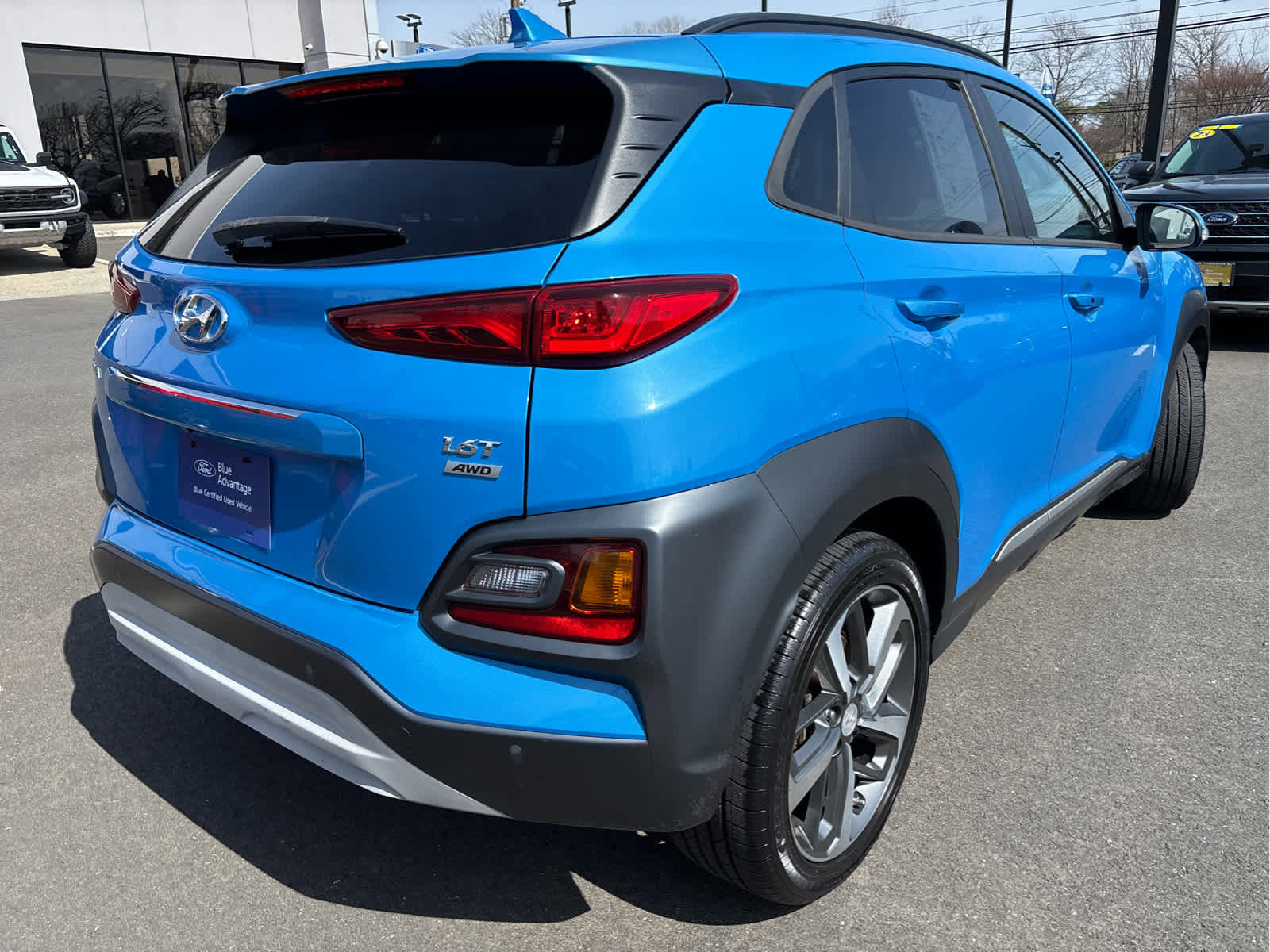 Used 2021 Hyundai Kona Ultimate w/ Cargo Package AWD/4WD image 4