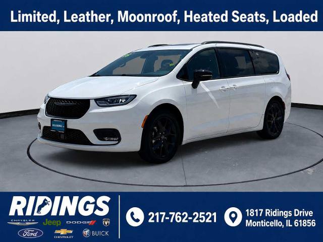 Used 2025 Chrysler Pacifica Limited