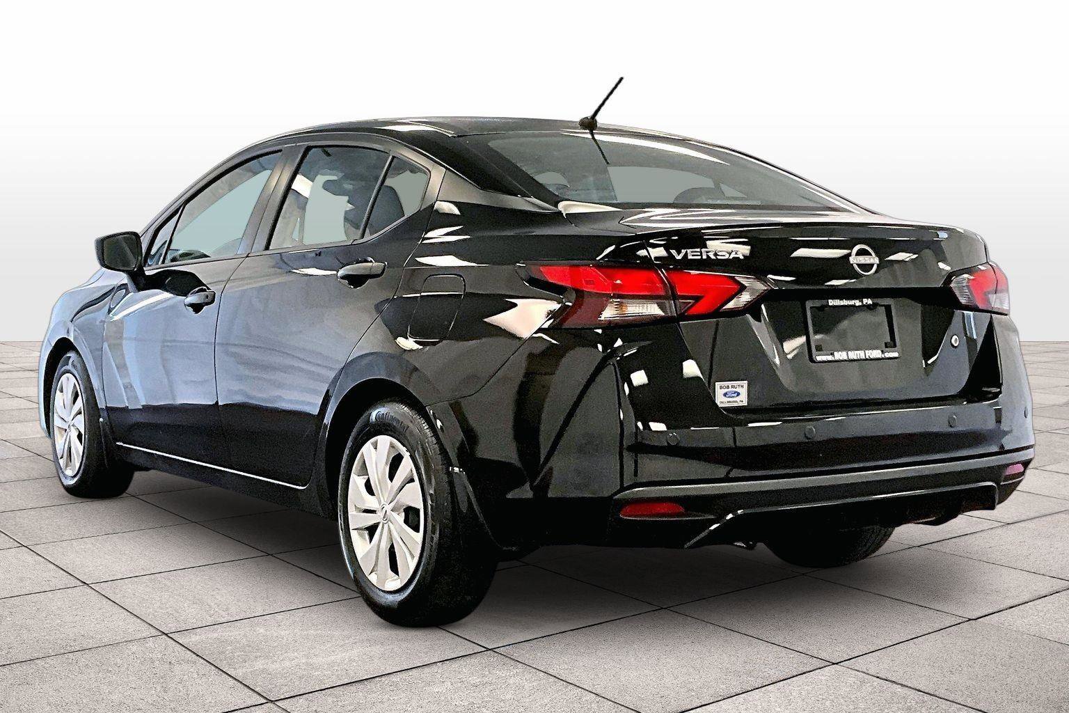 Used 2024 Nissan Versa S w/ Trunk Package image 10