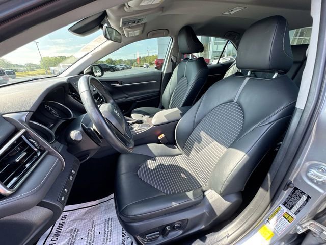 Used 2022 Toyota Camry SE FWD image 12