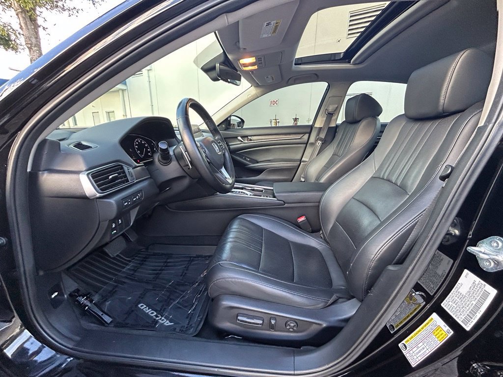 Used 2021 Honda Accord Touring image 10