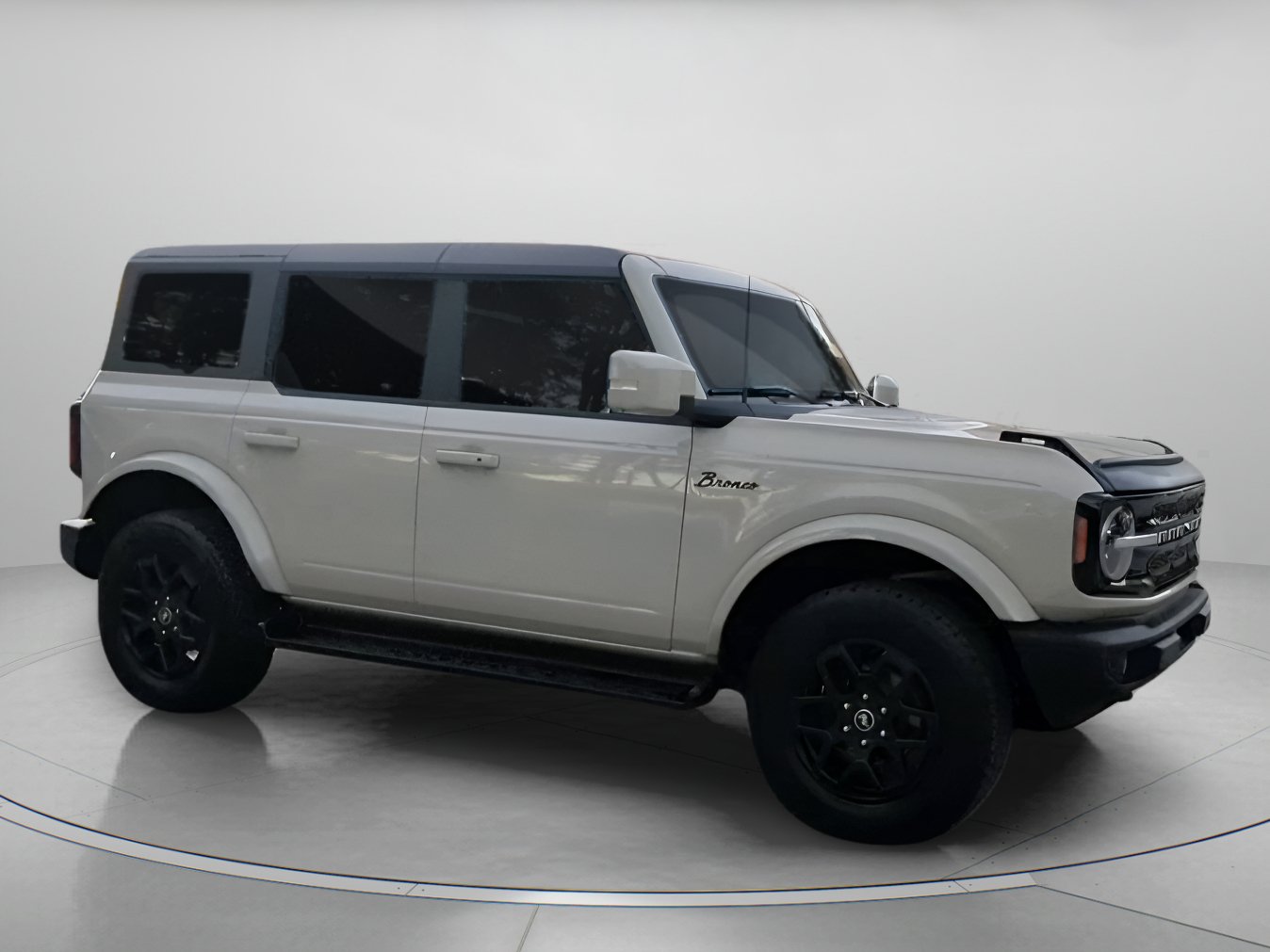 Certified 2025 Ford Bronco Outer Banks AWD/4WD image 35