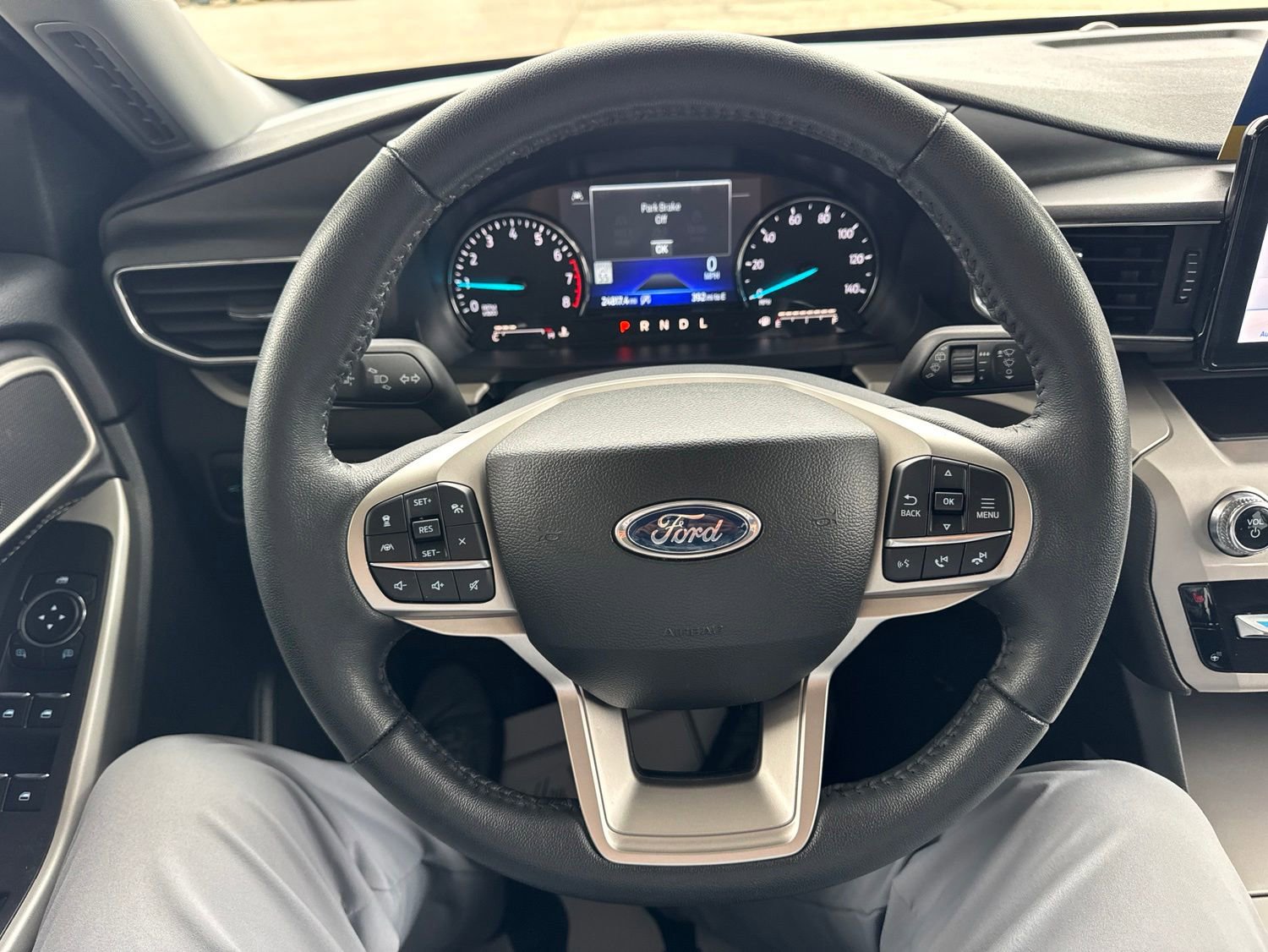 Certified 2023 Ford Explorer XLT w/ Equipment Group 202A AWD/4WD image 30