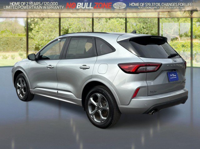 Certified 2024 Ford Escape ST-Line w/ Tech Pack #1 AWD/4WD image 3