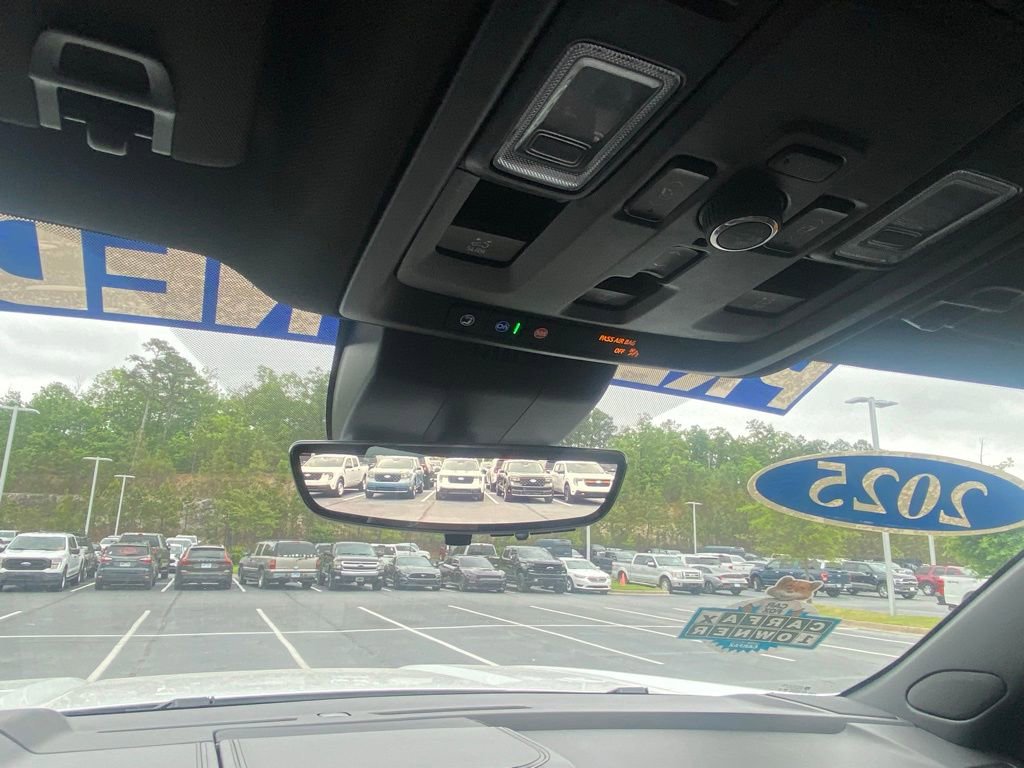 Used 2025 GMC Yukon AT4 Ultimate image 19