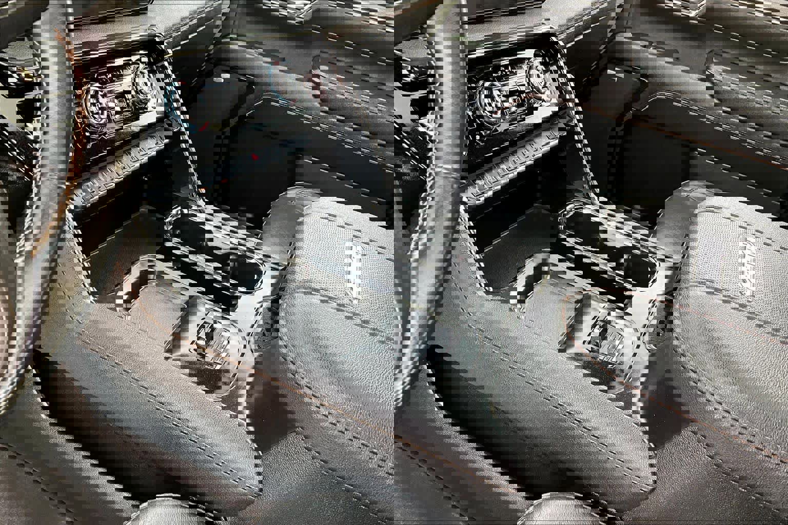 Used 2025 GMC Sierra 2500 AT4 w/ AT4 Premium Plus Package image 17