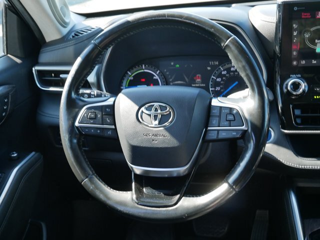 Used 2021 Toyota Highlander Platinum AWD/4WD image 17