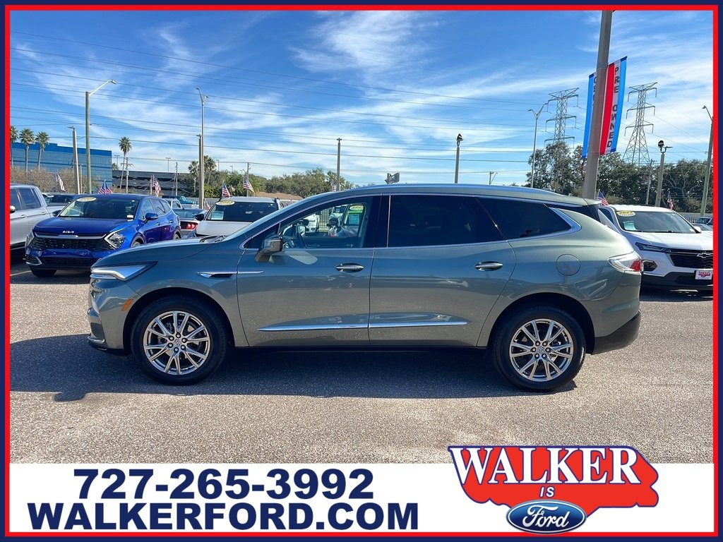 Used 2023 Buick Enclave Essence w/ Experience Buick Package image 1