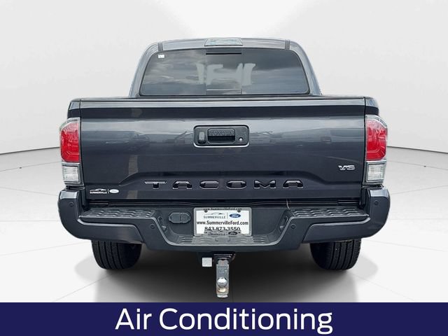 Used 2022 Toyota Tacoma TRD Sport w/ Technology Package RWD image 5