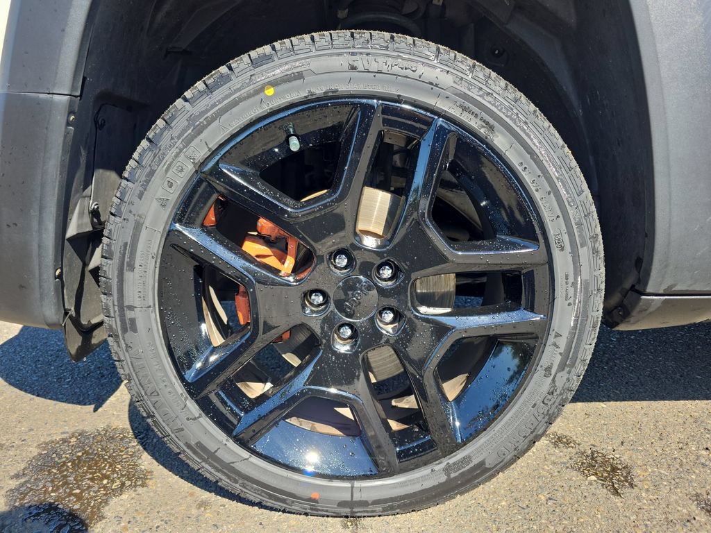 Used 2020 Jeep Renegade Latitude AWD/4WD image 32