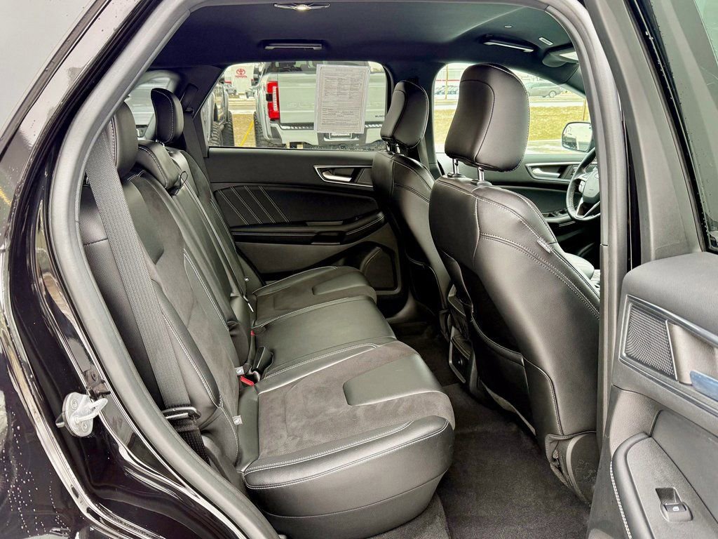 Certified 2024 Ford Edge ST w/ Cargo Accessory Package image 17