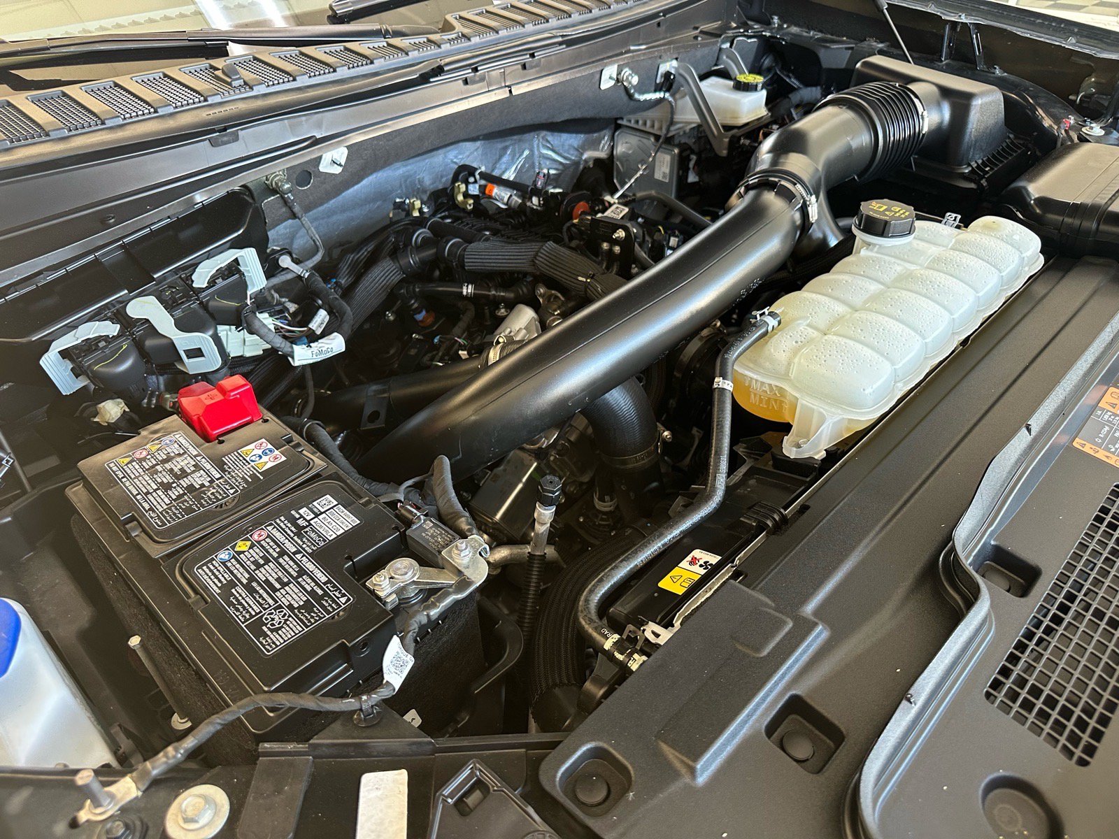 Certified 2025 Ford Expedition Active RWD image 13