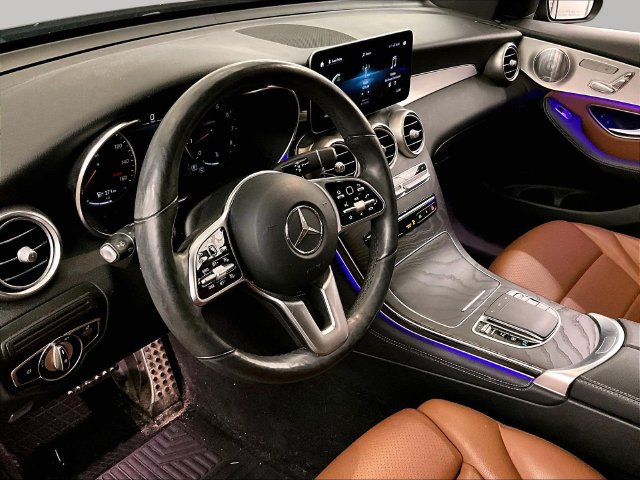 Used 2021 Mercedes-Benz GLC 300 4MATIC image 12