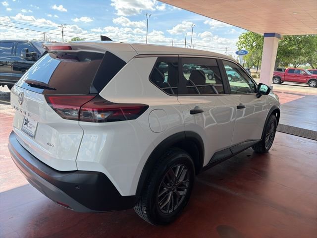 Used 2023 Nissan Rogue S AWD/4WD image 6