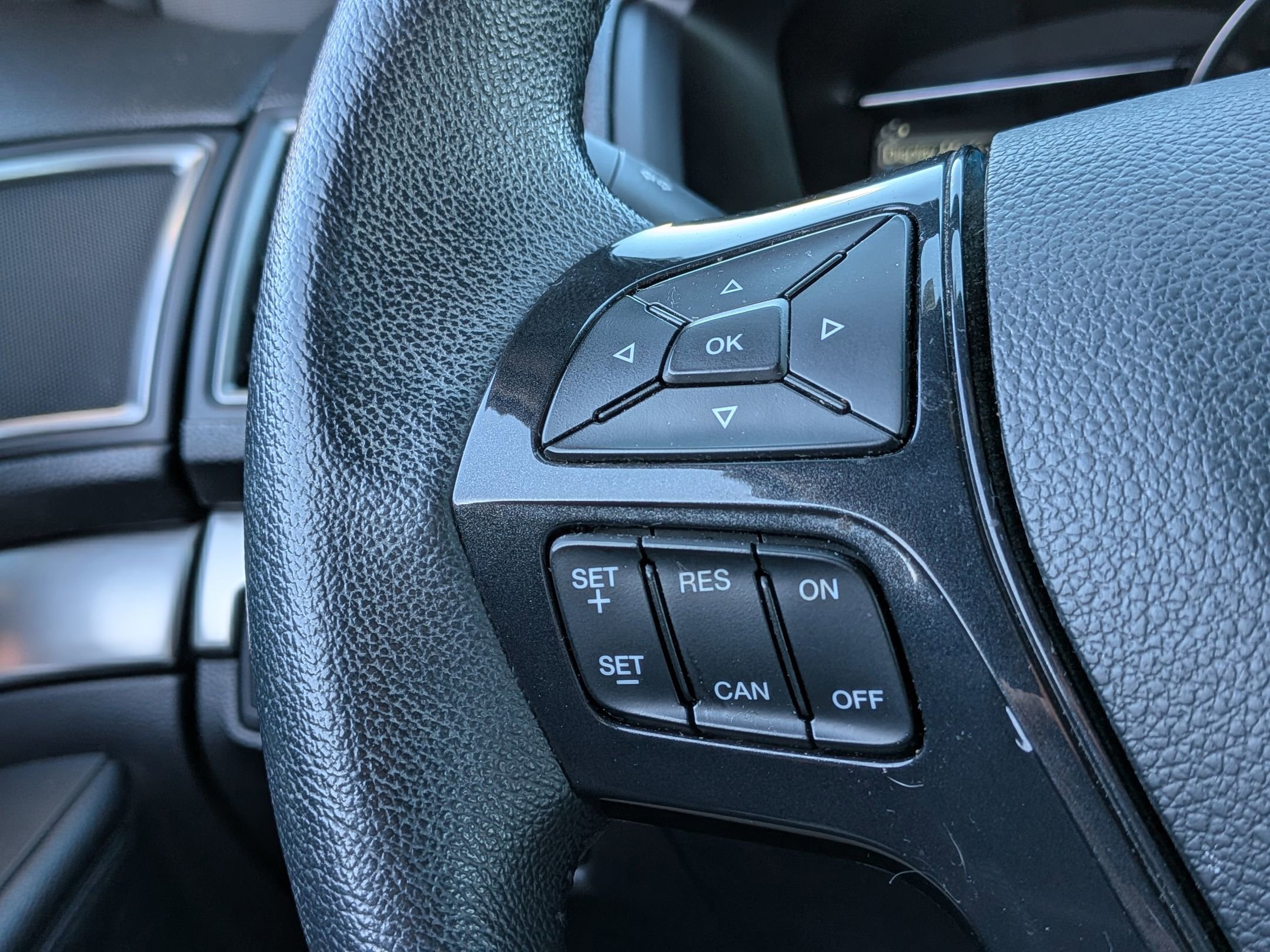 Certified 2019 Ford Explorer XLT w/ Equipment Group 201A image 18