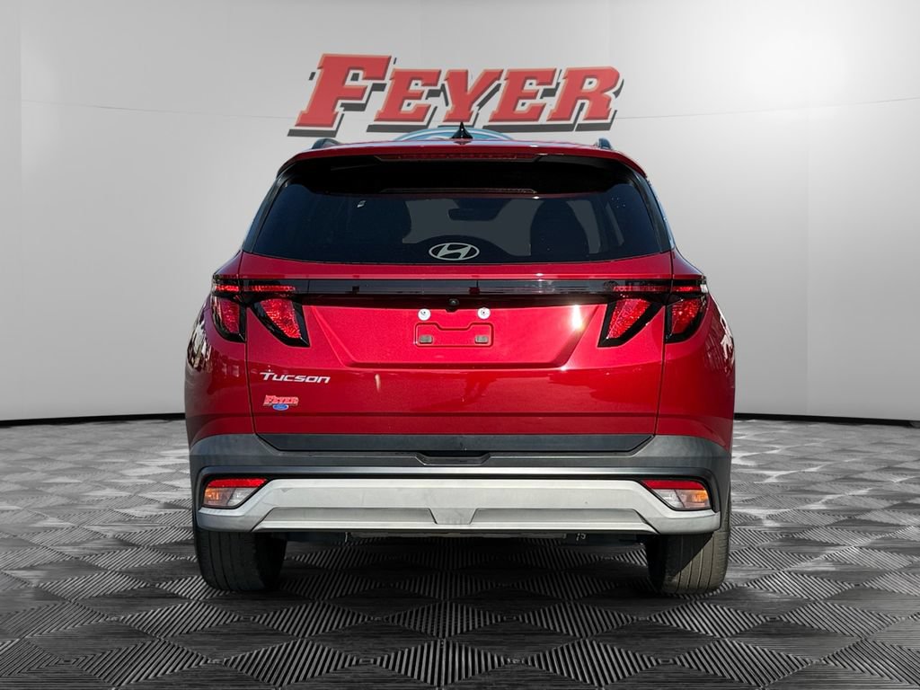 Used 2025 Hyundai Tucson SEL FWD image 4