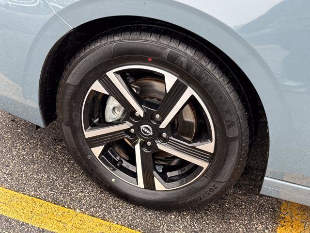 Used 2024 Nissan Sentra SV FWD image 15