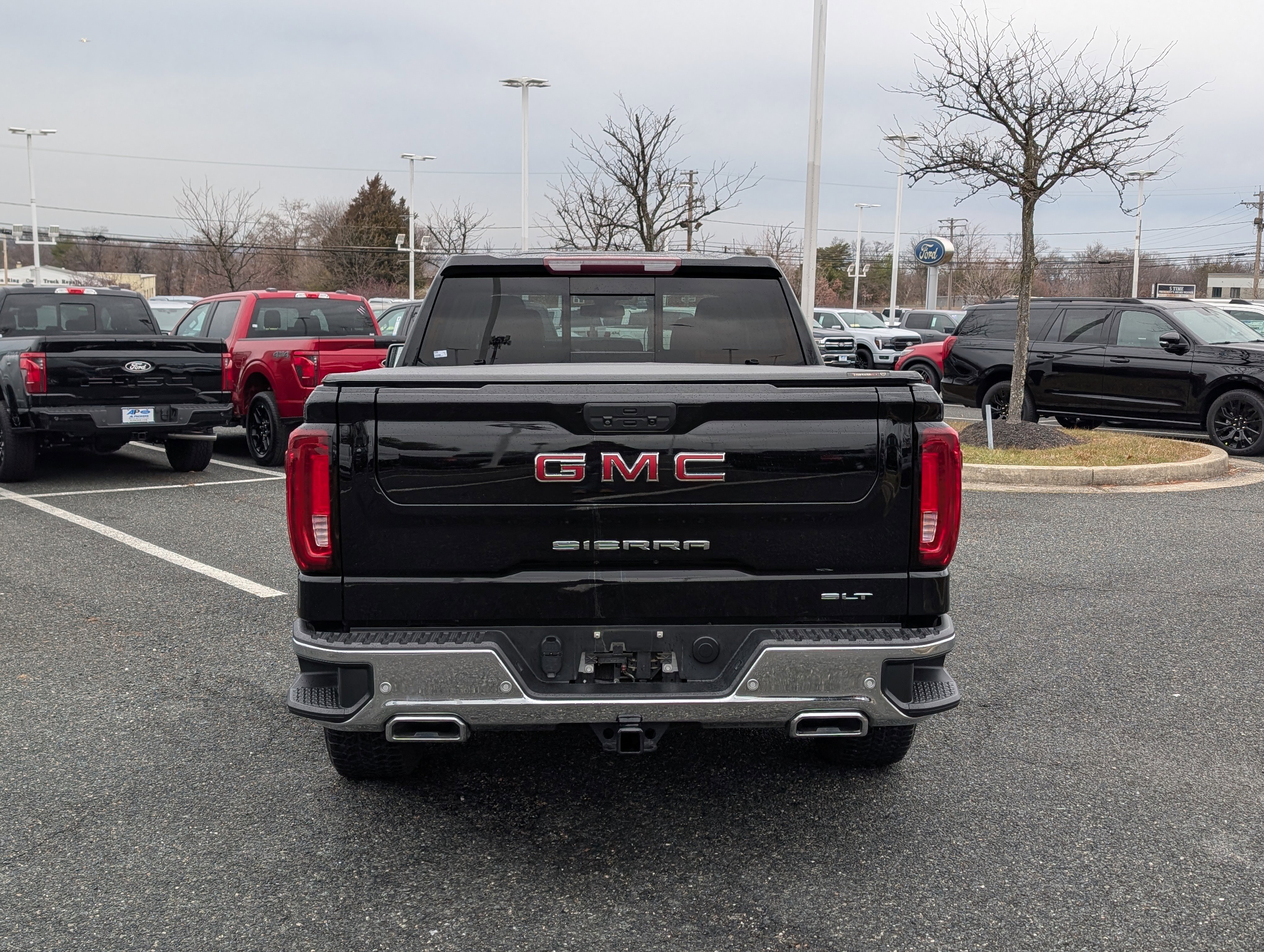 Used 2021 GMC Sierra 1500 SLT w/ SLT Premium Plus Package image 4