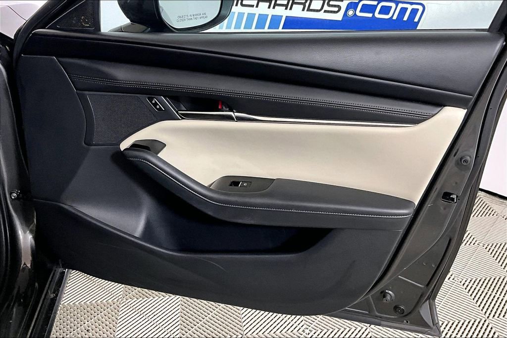 Used 2025 MAZDA MAZDA3 s FWD image 19