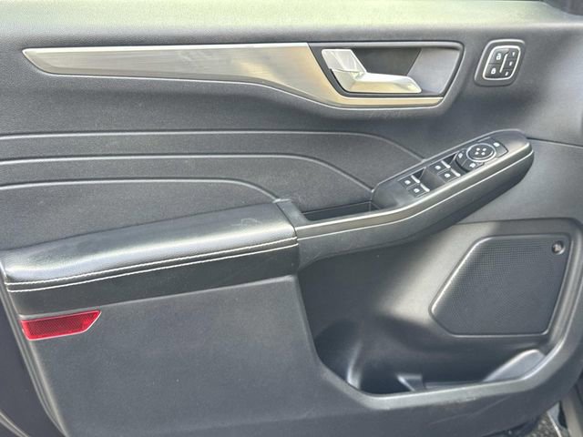 Certified 2021 Ford Escape Titanium image 20