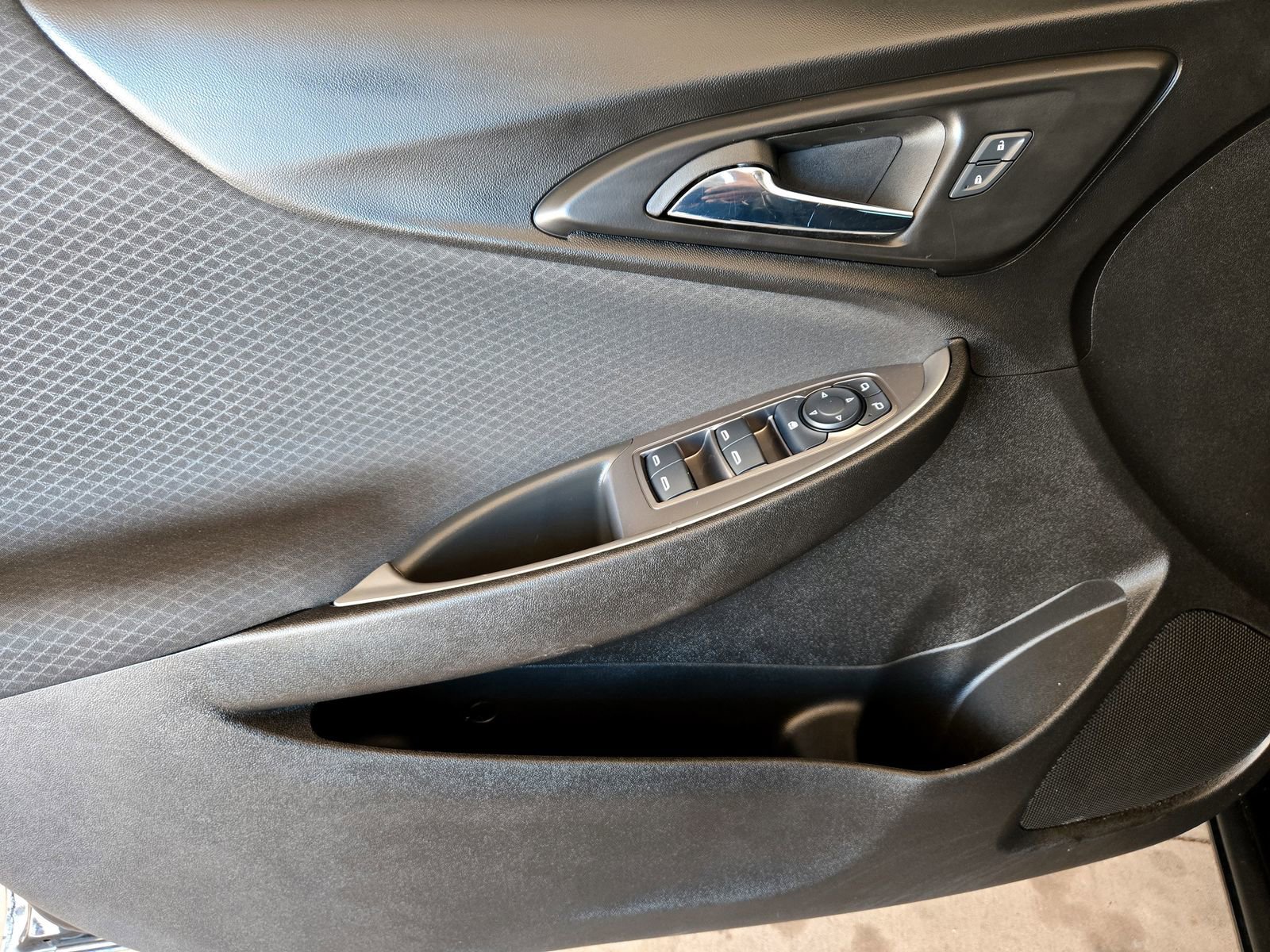 Used 2025 Chevrolet Malibu RS image 29