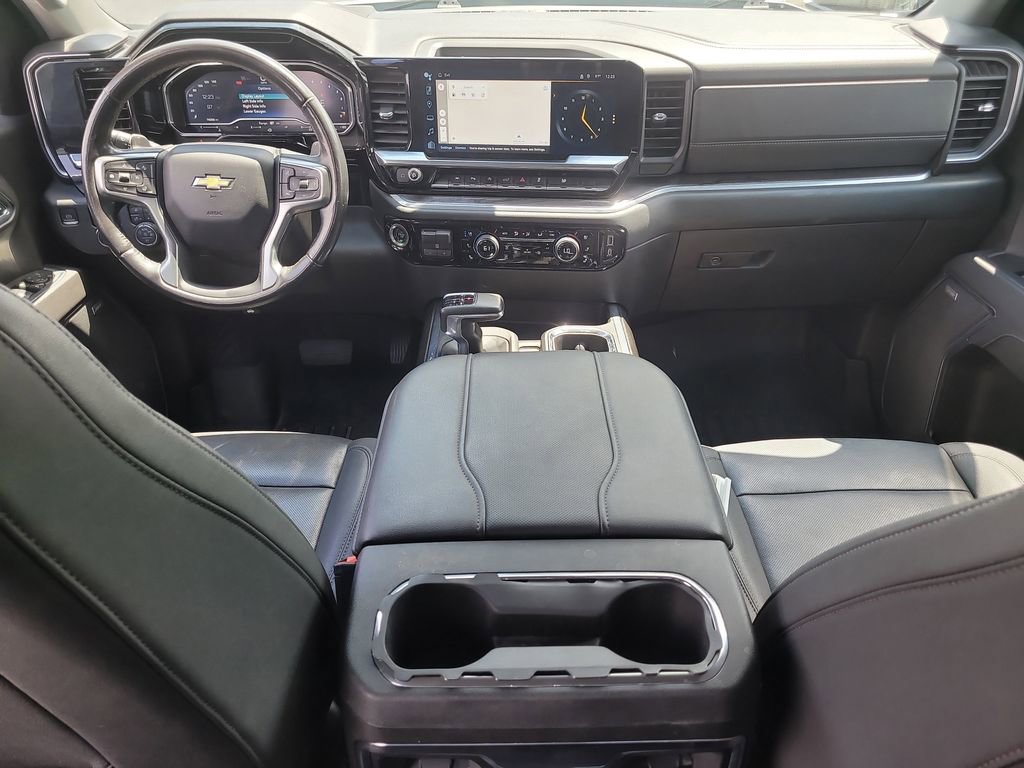 Used 2023 Chevrolet Silverado 1500 LTZ AWD/4WD image 12