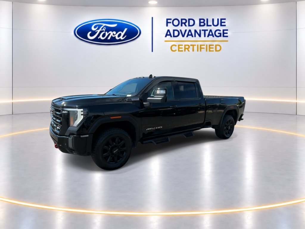 Used 2024 GMC Sierra 2500 AT4 w/ Technology Package AWD/4WD image 2