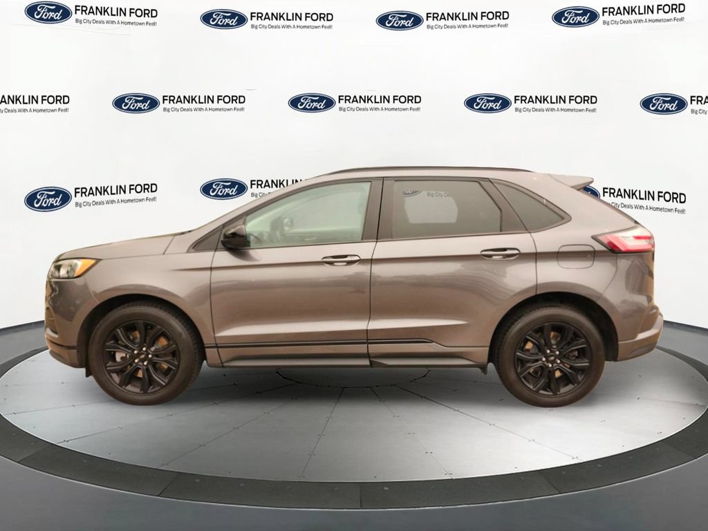 Certified 2022 Ford Edge SE w/ Black Appearance Package AWD/4WD image 2
