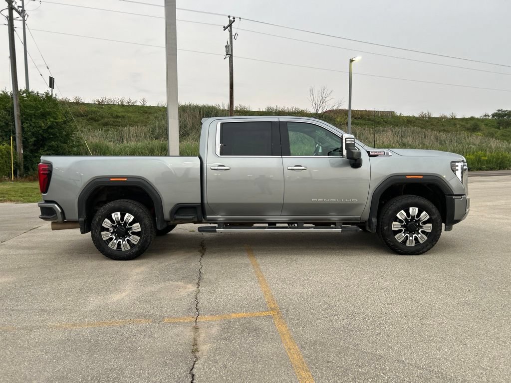 Used 2024 GMC Sierra 2500 Denali w/ Denali Reserve Package AWD/4WD image 6