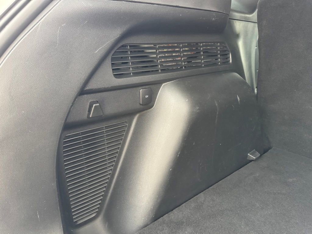 Certified 2020 Ford Escape SEL image 38