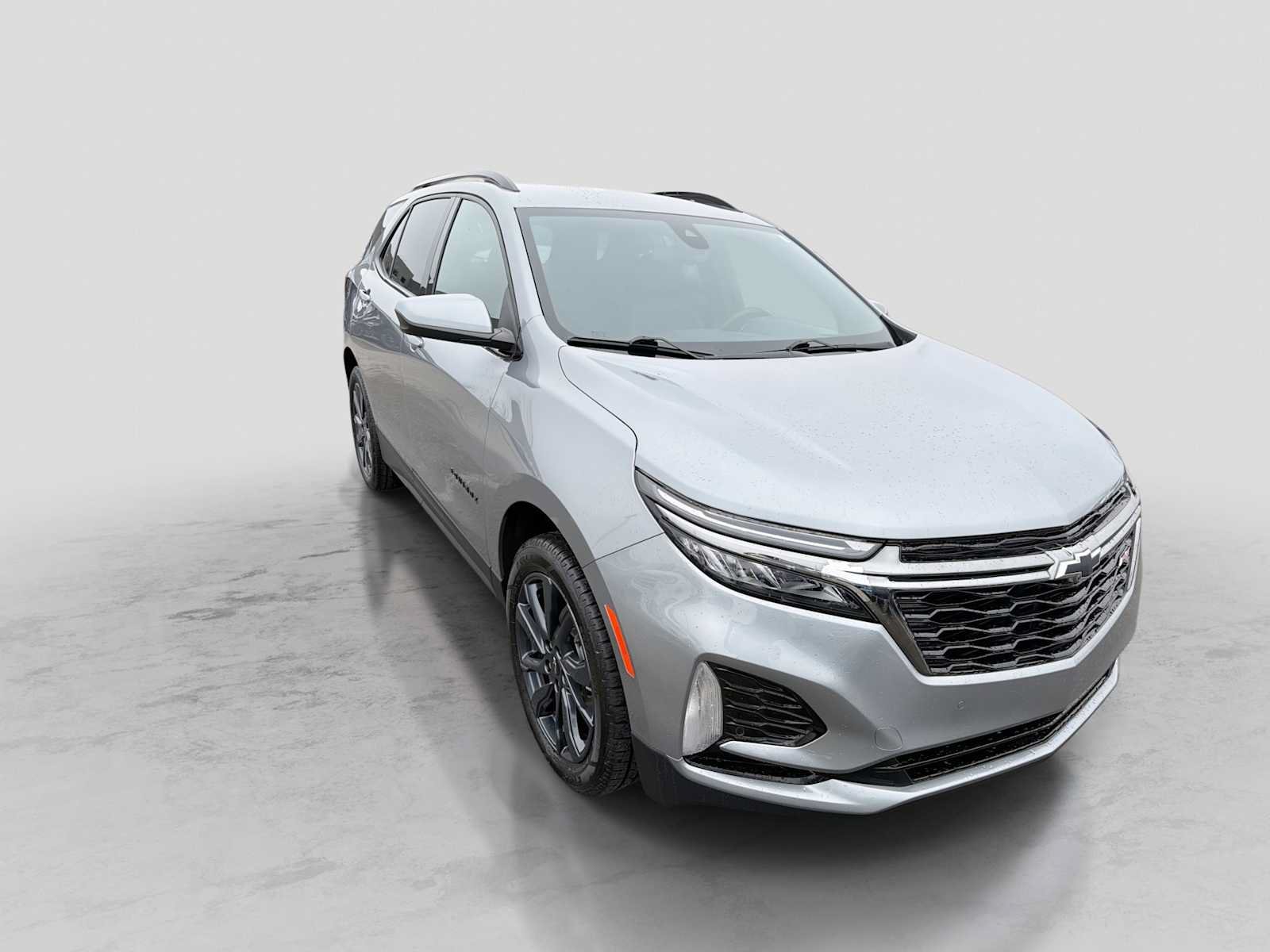 Used 2023 Chevrolet Equinox RS w/ LPO, Floor Liner Package AWD/4WD image 8