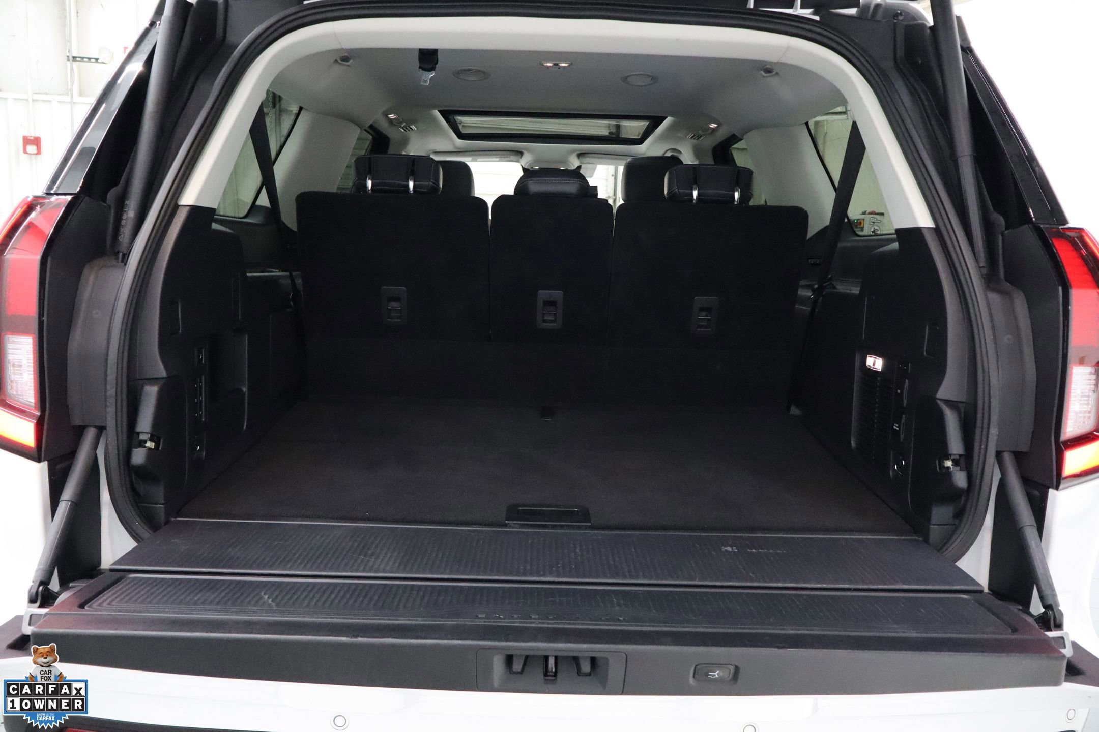 Certified 2025 Ford Expedition Max Platinum image 24