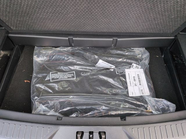Certified 2023 Ford Explorer Platinum w/ Technology Package AWD/4WD image 24