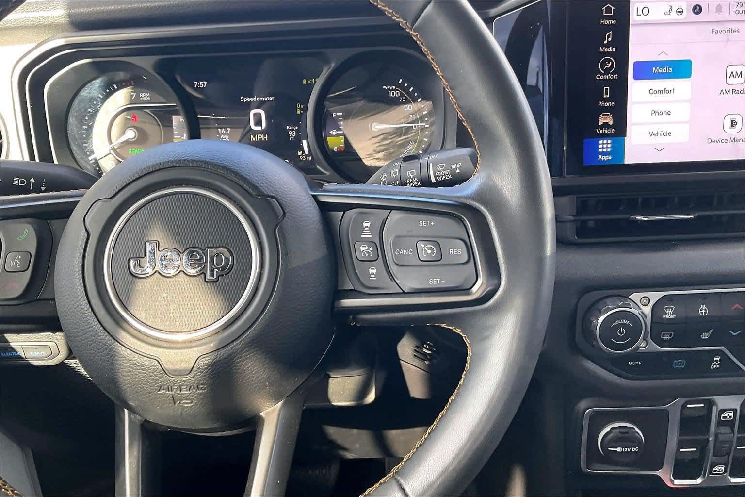 Used 2024 Jeep Wrangler Unlimited w/ Dual Top Group AWD/4WD image 25