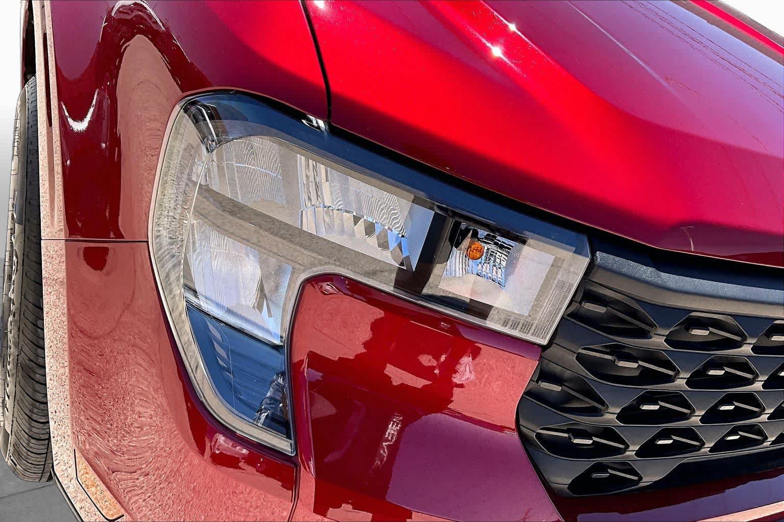 Certified 2025 Ford Maverick XLT w/ XLT Luxury Package FWD image 25