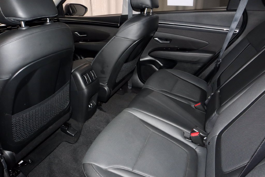Used 2024 Hyundai Tucson Limited AWD/4WD image 22