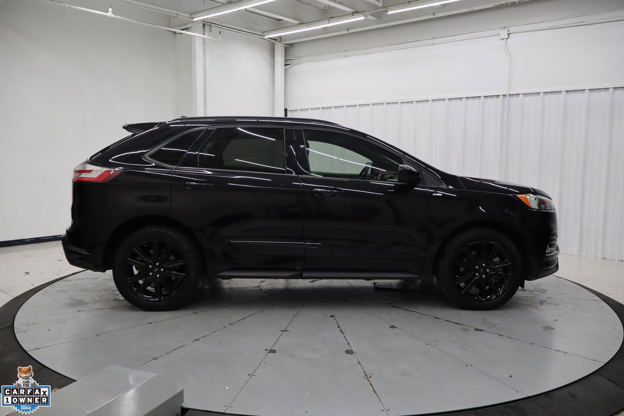 Certified 2022 Ford Edge ST-Line image 8