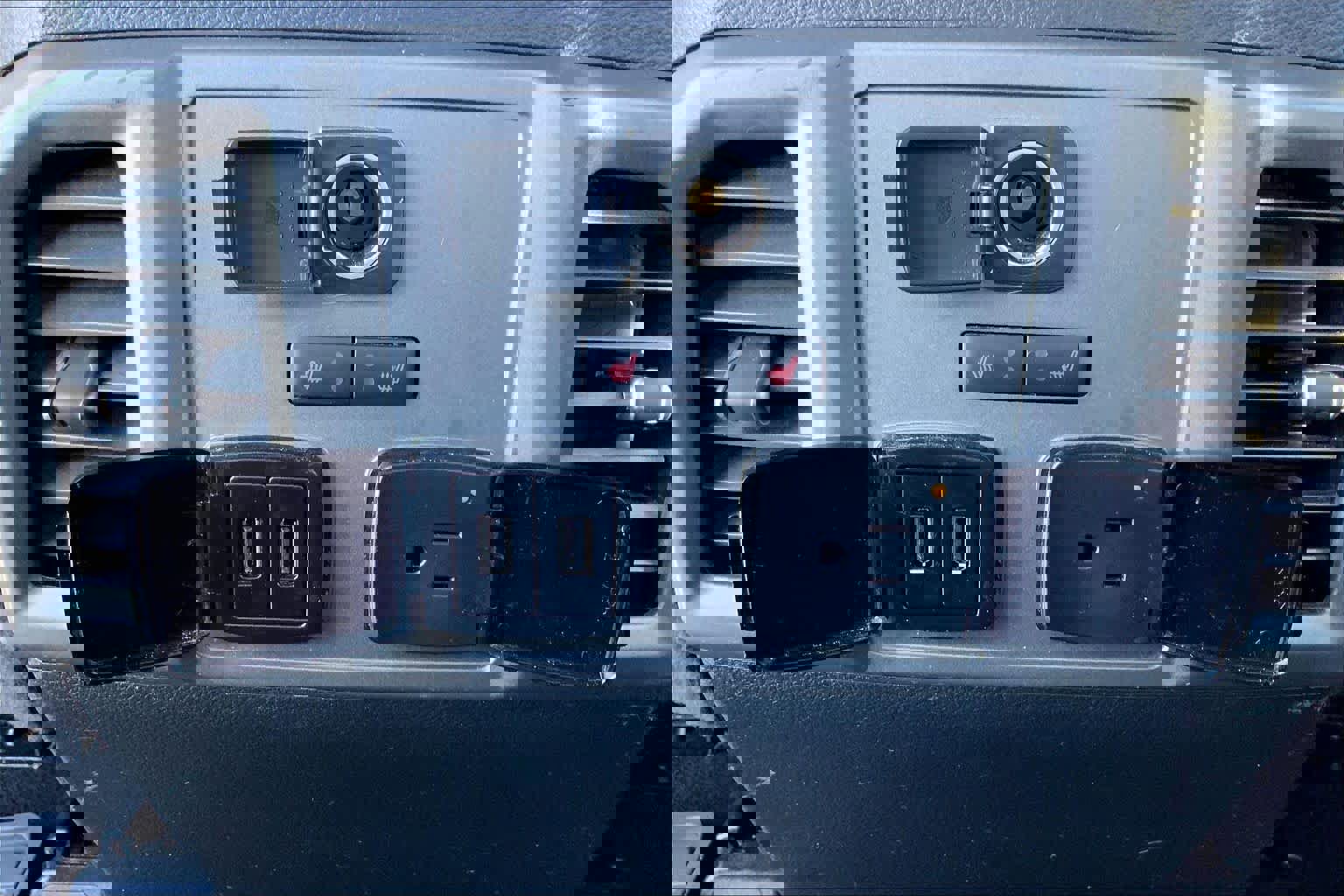 Certified 2018 Ford F150 Raptor w/ Equipment Group 802A Luxury image 33